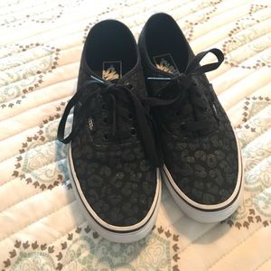 Vans authentic black leopard