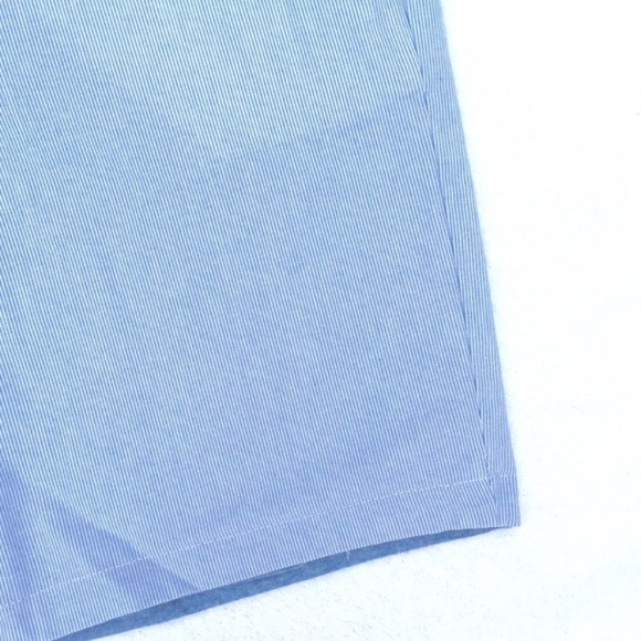 NWT men's reversible shorts - Picture 2 of 3