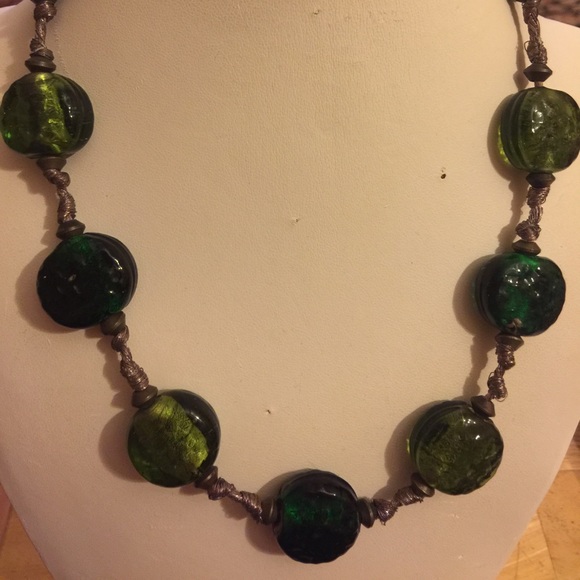 Vintage glass beads necklace - Picture 4 of 4