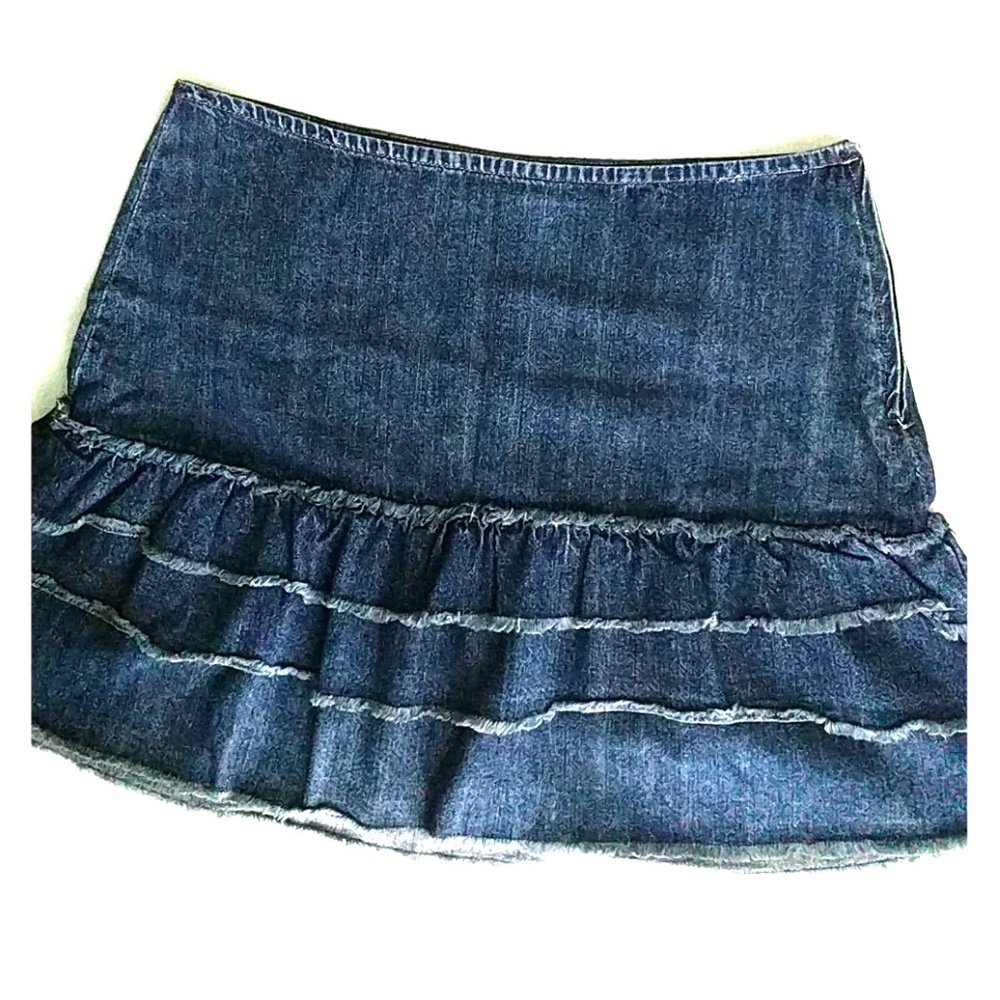 DKNY rufflled denim mini skirt.