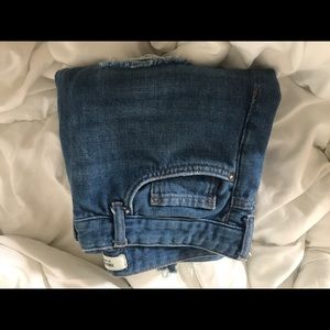 Ripped boyfriend jeans✨