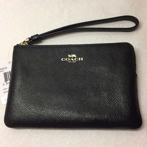 Coach wristlet wallet