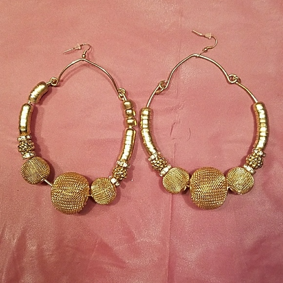 Earrings - Picture 1 of 2