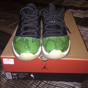 Air Jordan 11 low