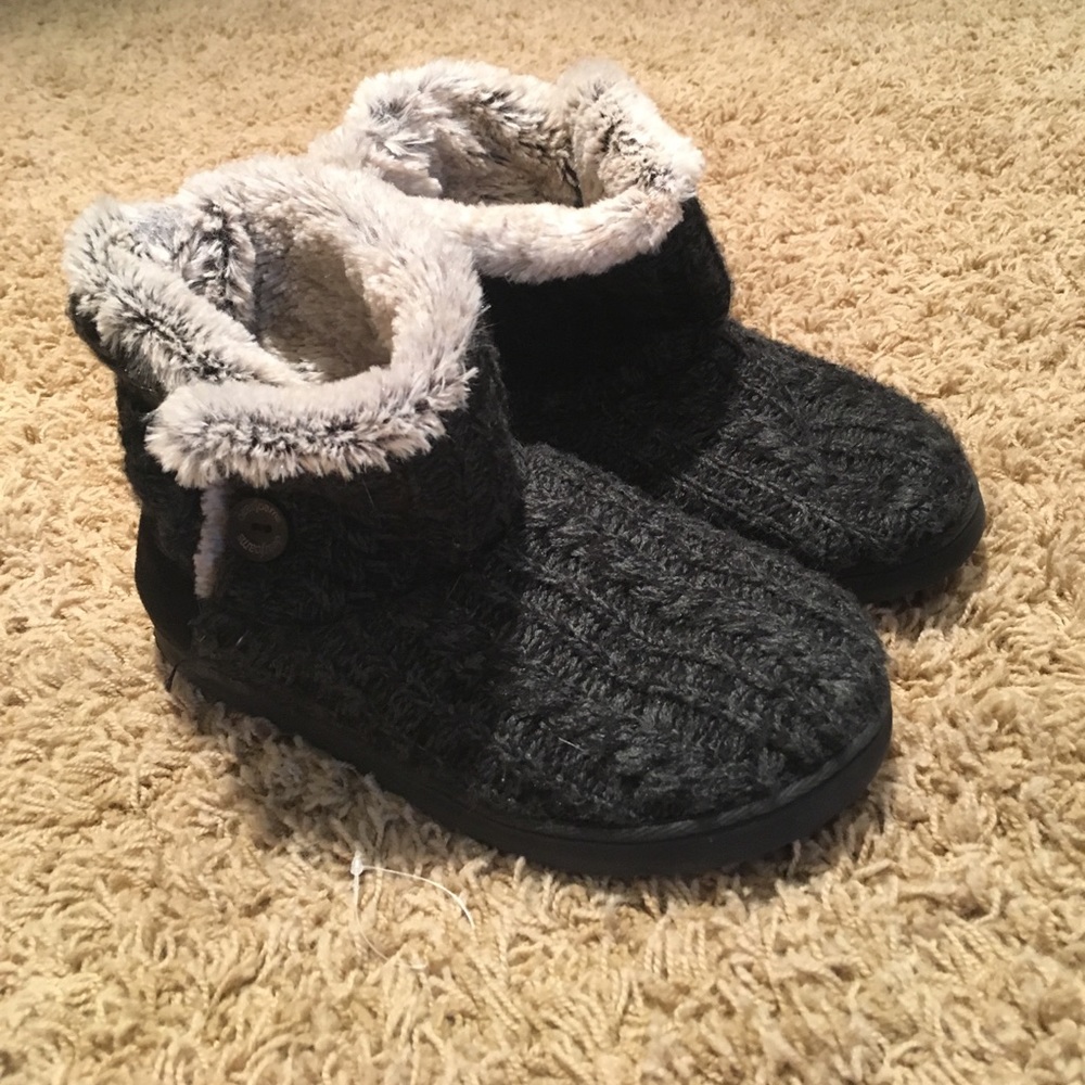 slippers