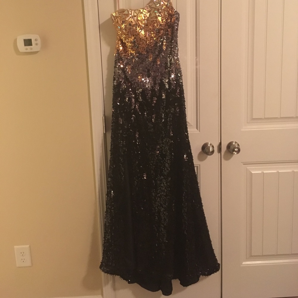 Selling for $200! Designed by Alexia Blush prom!