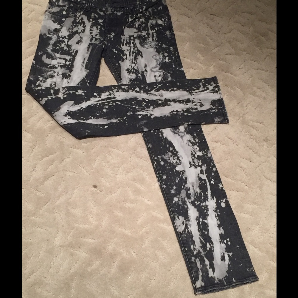 Vintage 2010 Pre-Kohl's Distressed Skinny Leg Jean
