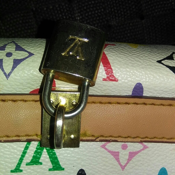 Purse - Picture 3 of 4