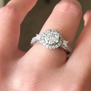 1 CTW 10K WG Diamond ring