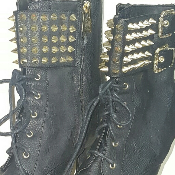 Sam Edelman gold studded booties - Picture 2 of 5