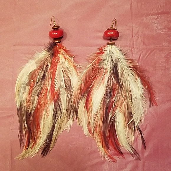 Earrings - Picture 1 of 3