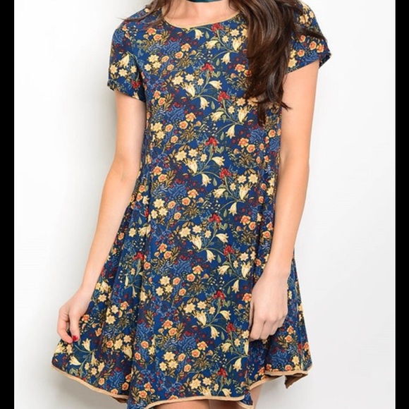 Dresses & Skirts - Blue Floral Dress