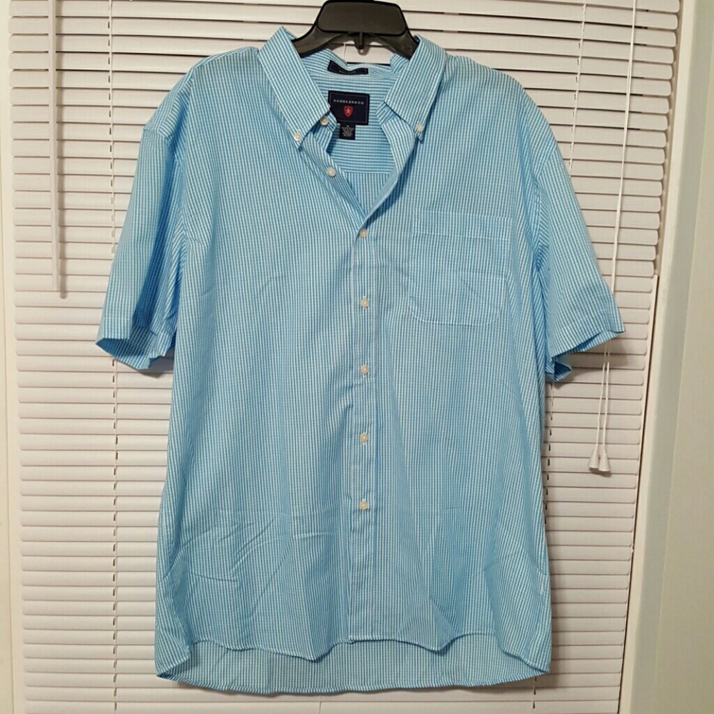 Short sleeve button up casual shirt