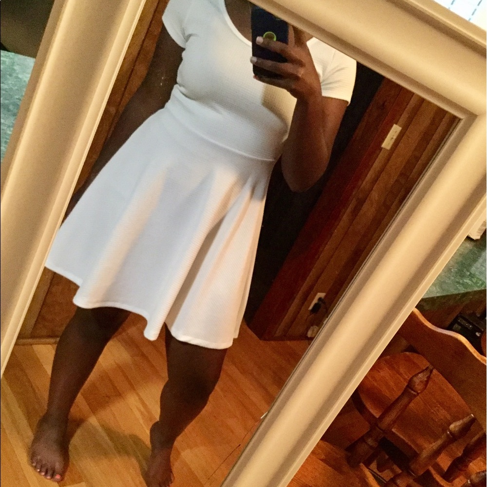 Soprano  White Dress