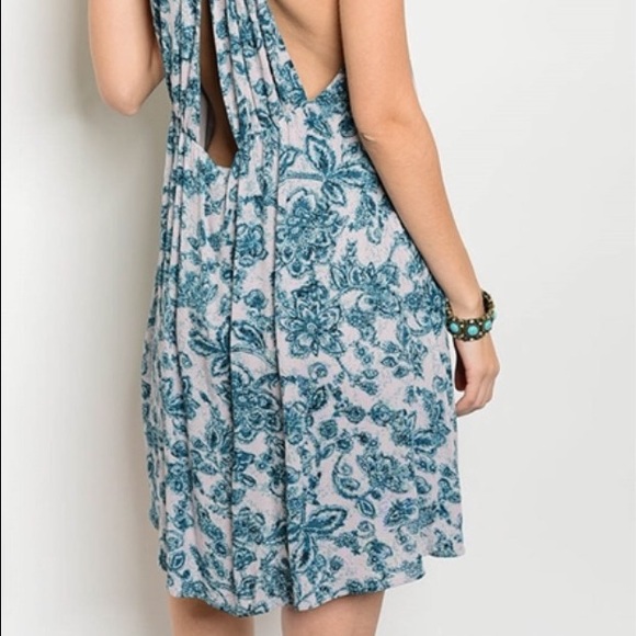 Halter Neck Floral Dress - Picture 3 of 8