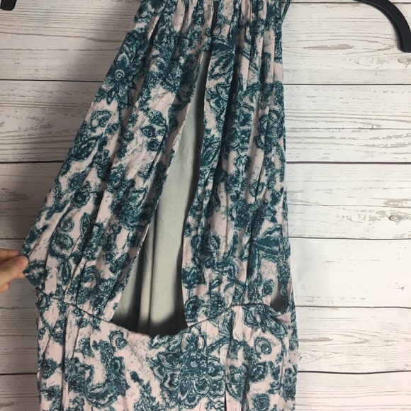 Halter Neck Floral Dress - Picture 6 of 8