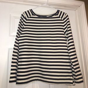 Navy stripe top