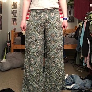Soft Wide leg pants