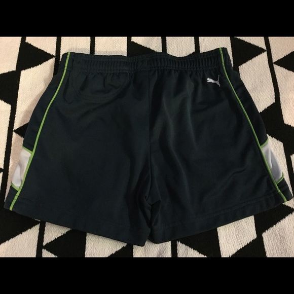 Puma Athletic Shorts SZ Small - Picture 3 of 3