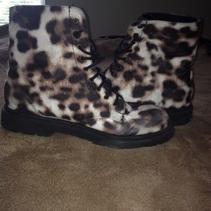 Cheetah Print Lace up Combat Boots