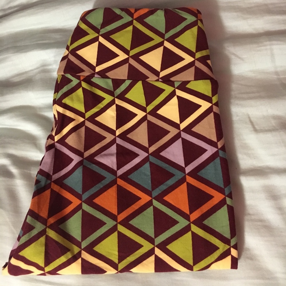 Brand new, never been worn, LuLaroe OS leggings!!
