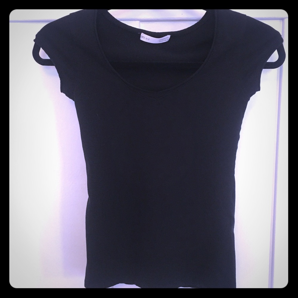 Black Zara t-shirt