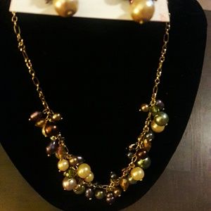 Necklace & earring set