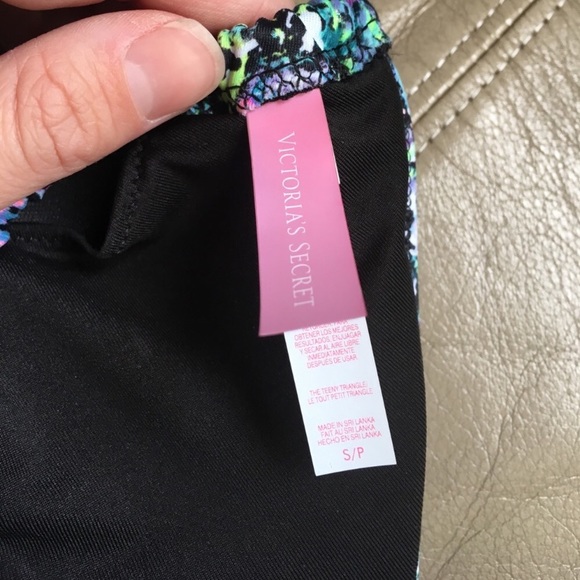 VS bikini top reposh - Picture 3 of 3