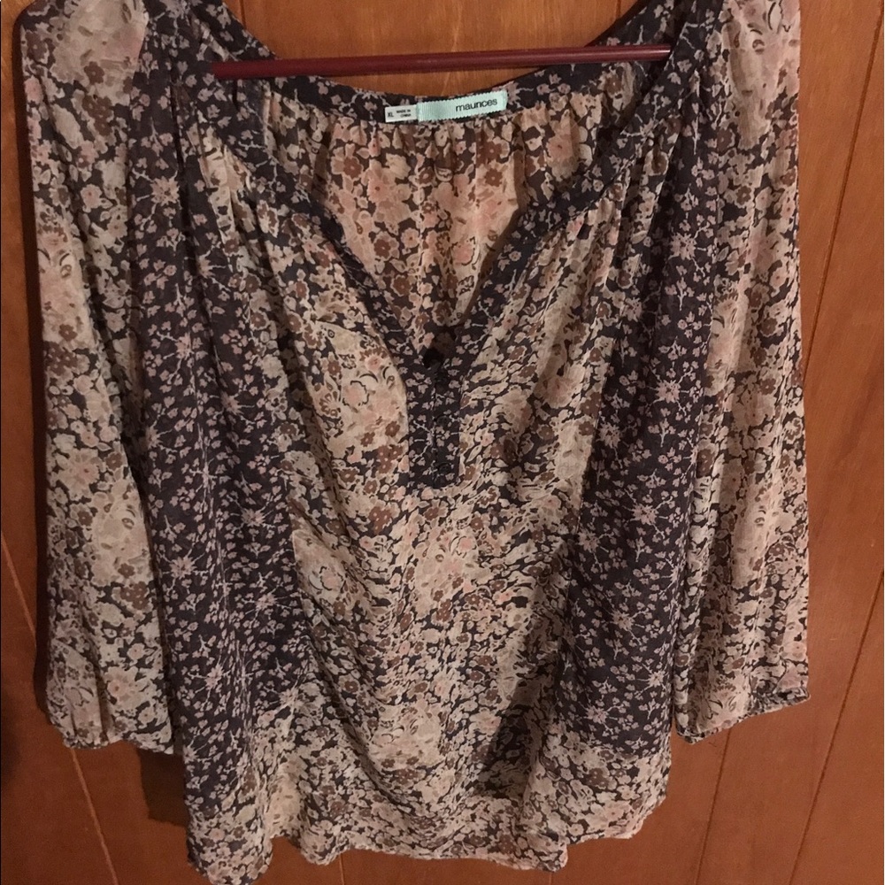 Maurice's top