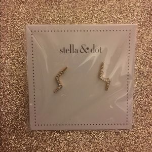 Stella & Dot Lightening Bolt Earrings