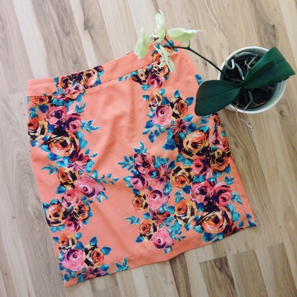 Under Skies Dresses & Skirts - Under Skies Peach Floral Skirt