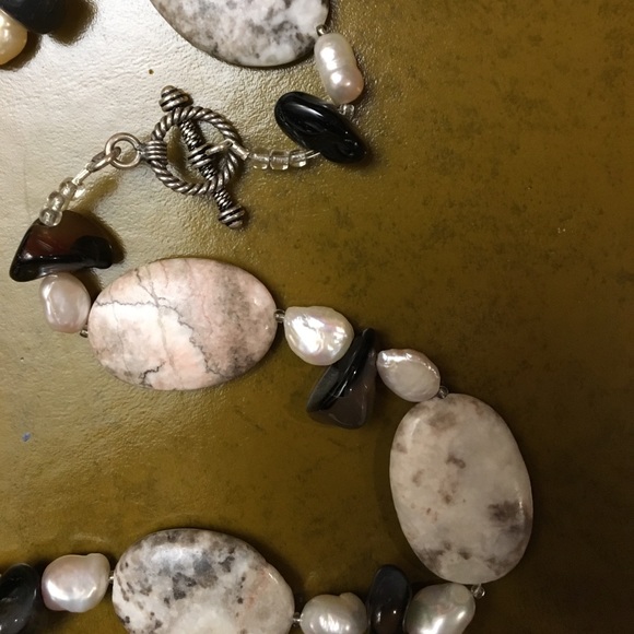Smooth River Stone Necklace - Picture 1 of 6