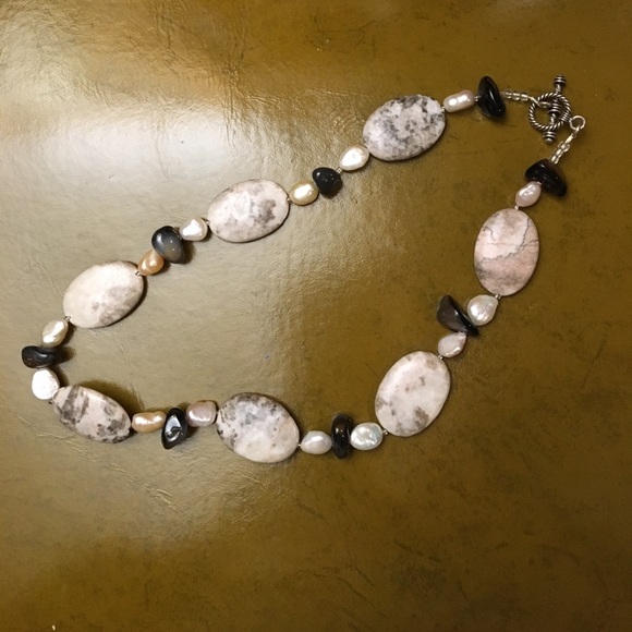 Smooth River Stone Necklace - Picture 2 of 6