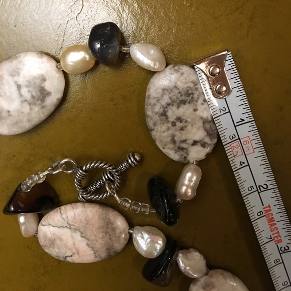Smooth River Stone Necklace - Picture 5 of 6
