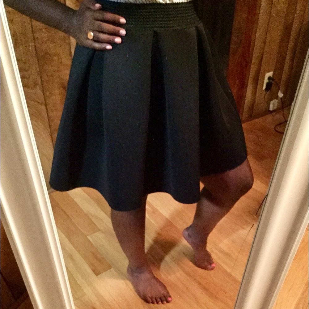Soprano Pleated Scuba Skirt