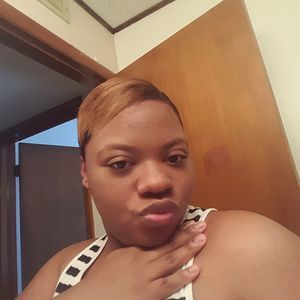 Meet your Posher, Naomi