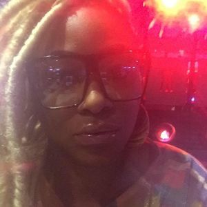 Meet your Posher, Nadii