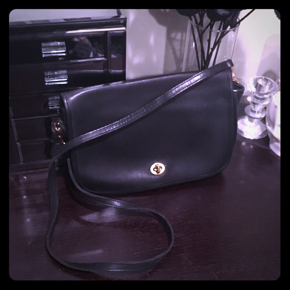 Vintage Coach Cross-Body Bag in Navy