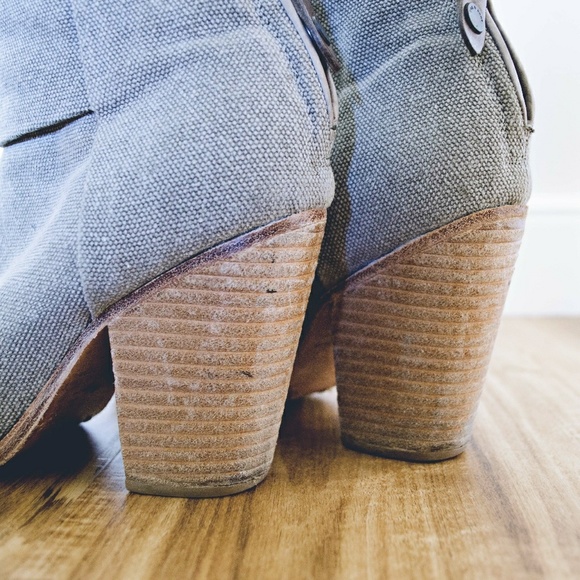 Olive canvas booties - Picture 3 of 5