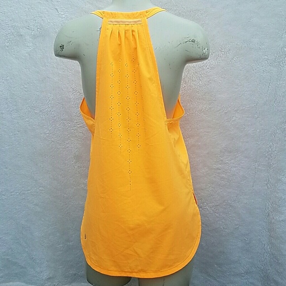 Lululemon top - Picture 2 of 5