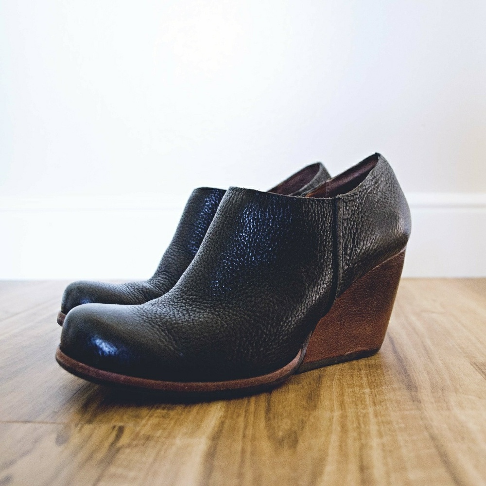 Holmes booties