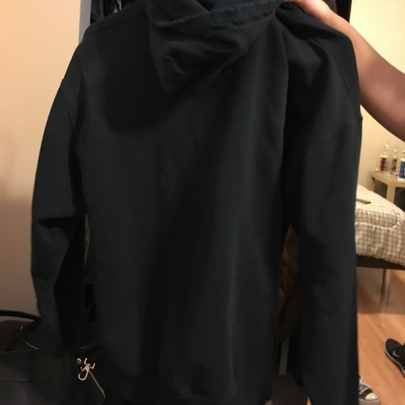 Angry bird sweater - Picture 2 of 3