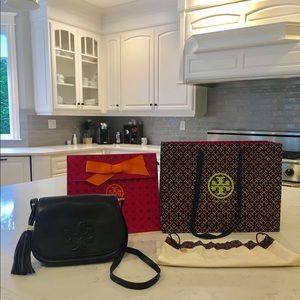 Brand new without tag Tory Burch crossbody