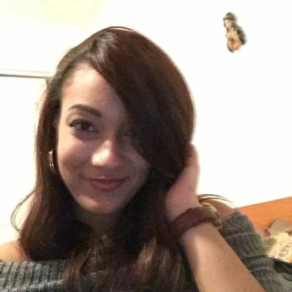 Meet your Posher, Angelisse - Picture 5 of 8