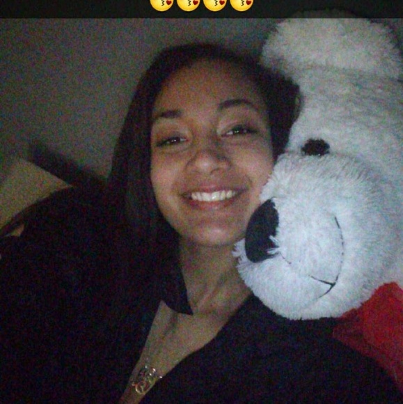 Meet your Posher, Angelisse - Picture 8 of 8