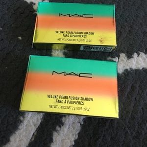 Mac veluxe pearl fusion eyeshadow