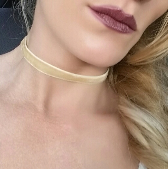 Jewelry - CAN BE PURCHASED IN @modamecouture2 CHOKER