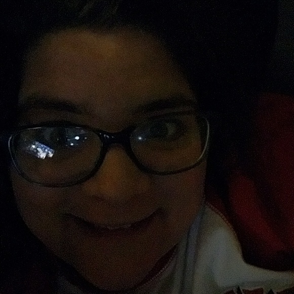 Meet your Posher, Becca - Picture 1 of 1