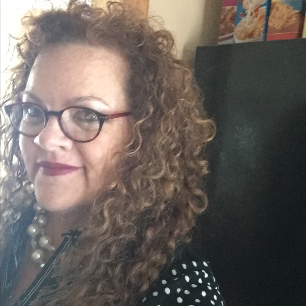 Meet your Posher, Lisa