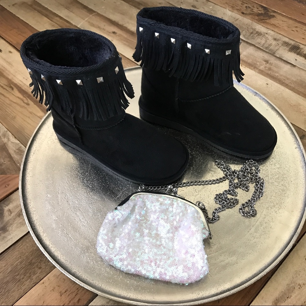 Fabkids brand new boots! 🎀